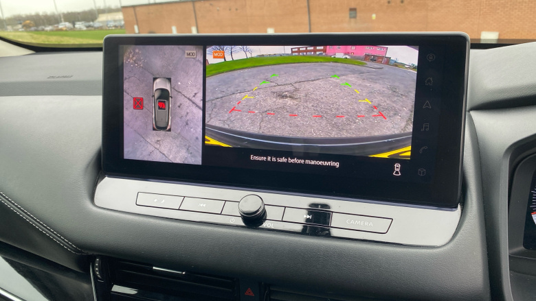 Nissan Qashqai 1.3 DiG-T MH 158 N-Connecta 5dr Xtronic Petrol Hatchback